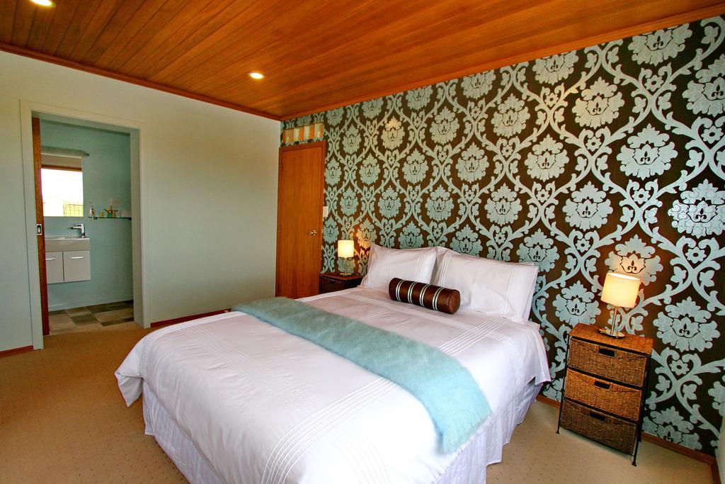 وايتيانغا Absolute Beachview B & B الغرفة الصورة